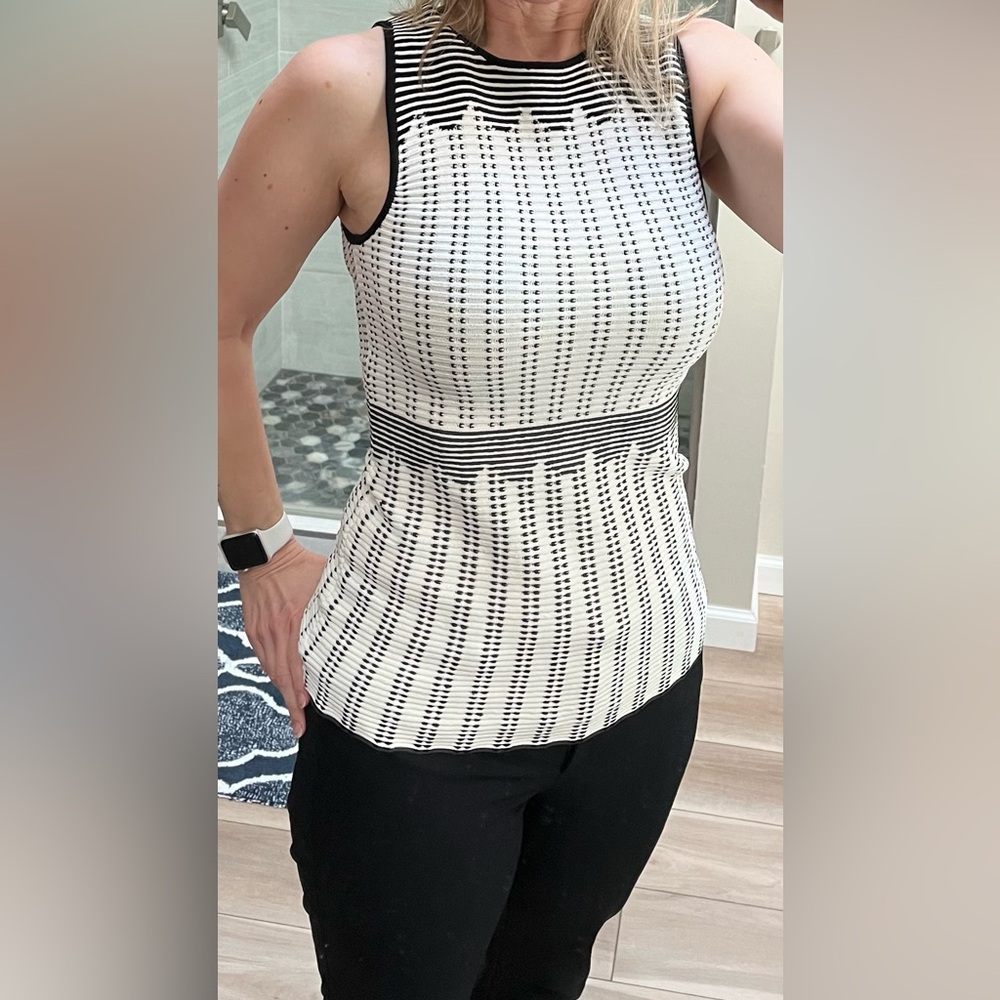 Summer sleeveless sweater in black and ecru WHBM in size small